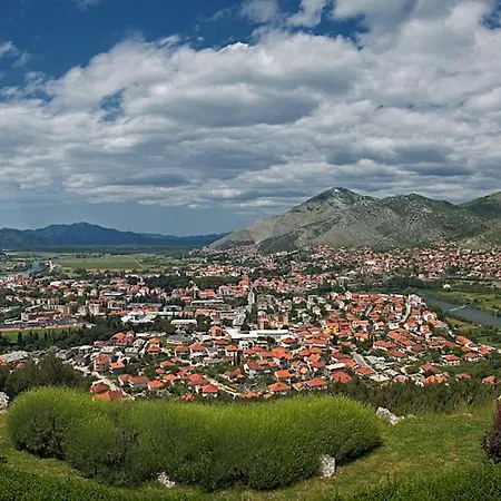 Zvezdica Apartment *